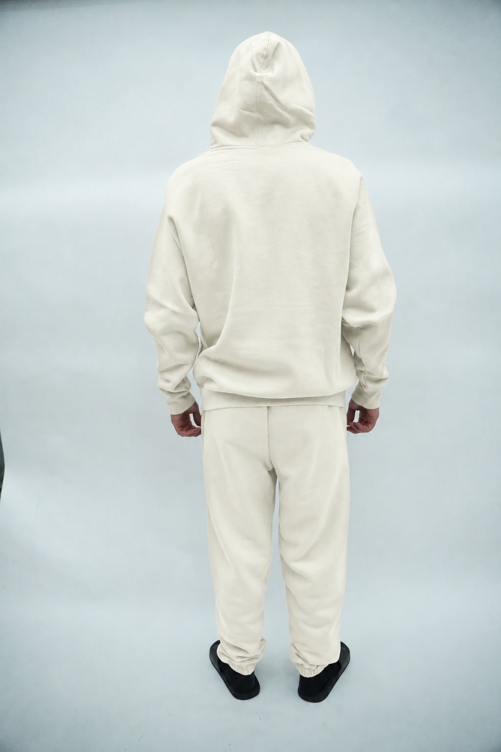 HEAVYWEIGHT SWEATSUITS