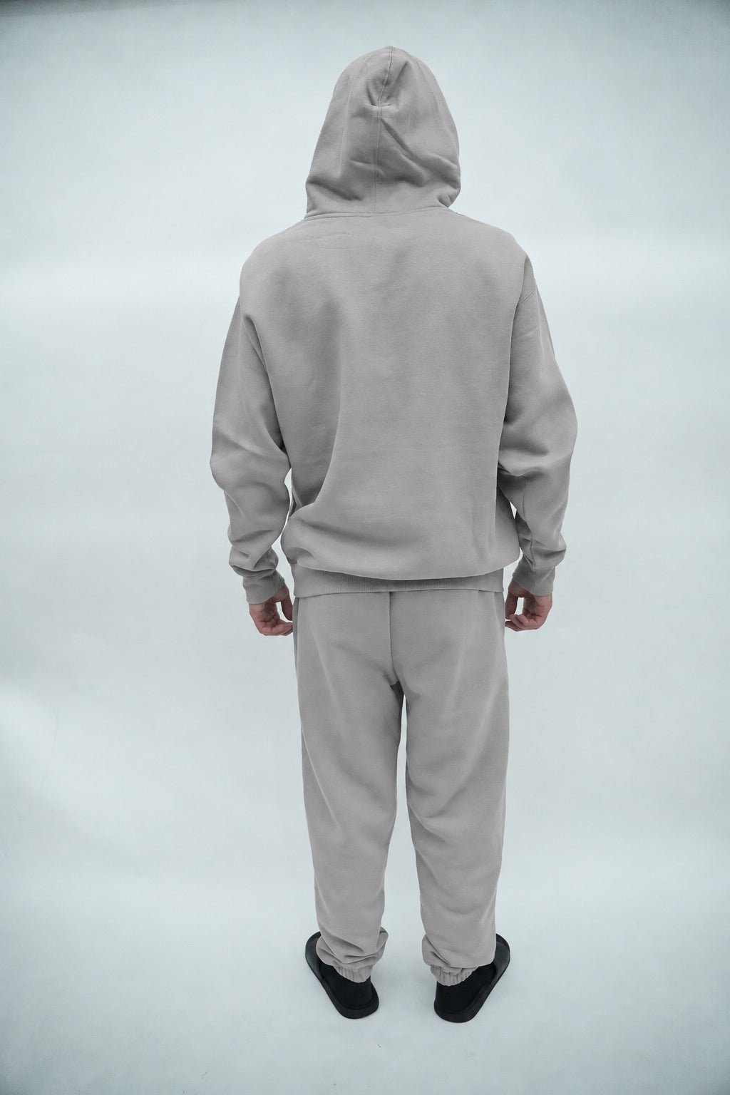 HEAVYWEIGHT SWEATSUITS