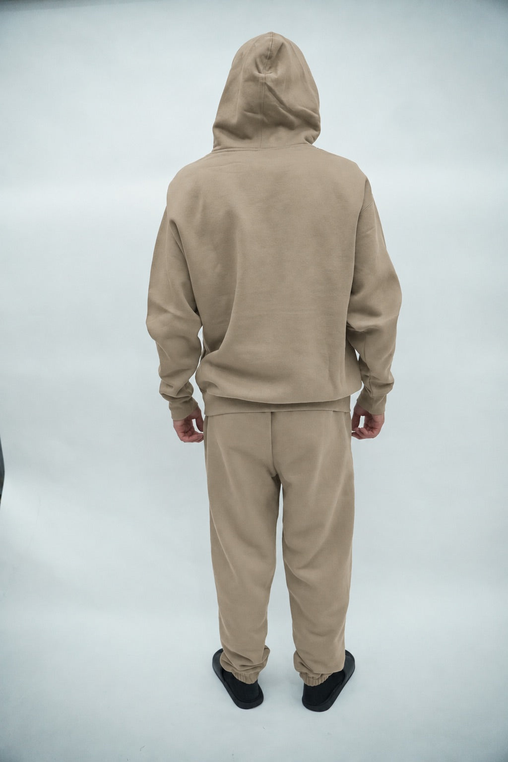 HEAVYWEIGHT SWEATSUITS