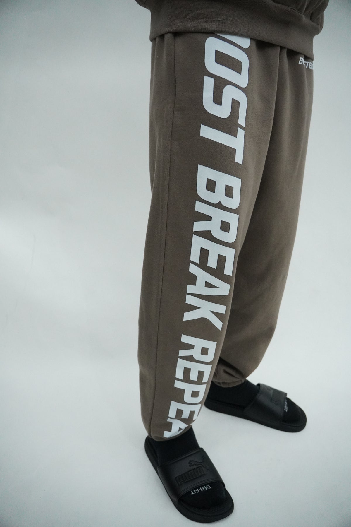 HEAVYWEIGHT SWEATSUITS