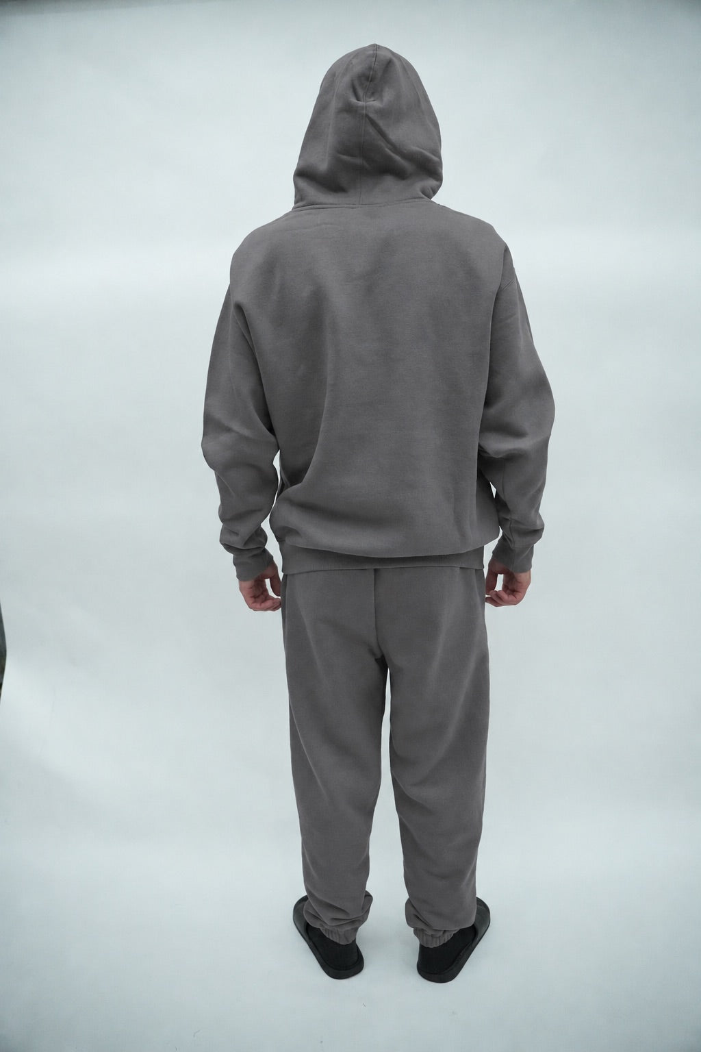 HEAVYWEIGHT SWEATSUITS